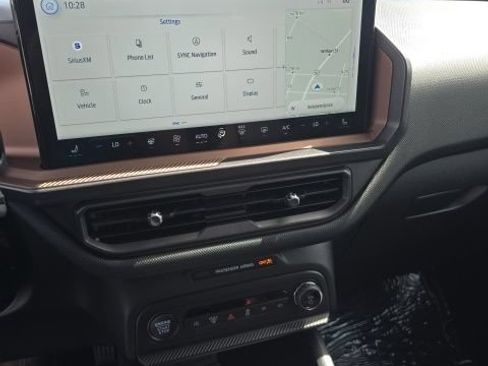 Used 2025 Ford Bronco Sport Outer Banks w/ Outer Banks Tech Package+ AWD/4WD image 18