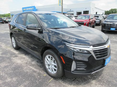 Used 2024 Chevrolet Equinox LT FWD image 7