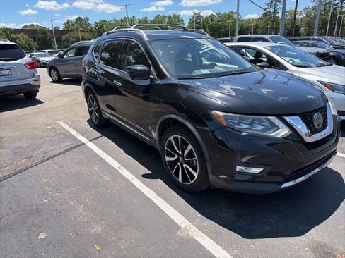 Used 2018 Nissan Rogue SL w/ Premium Package FWD image 9