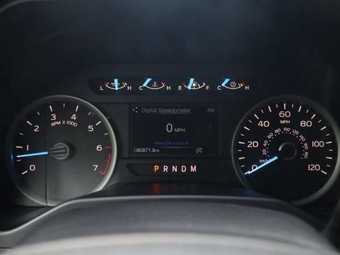 Used 2017 Ford F150 XLT w/ Equipment Group 302A Luxury AWD/4WD image 12