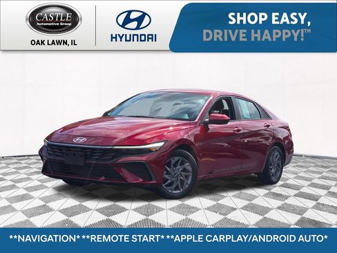 Used 2024 Hyundai Elantra SEL FWD image 1