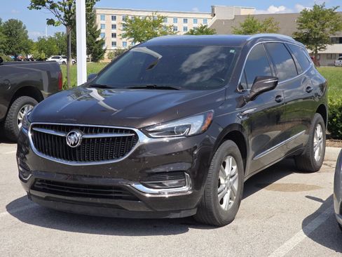 Used 2019 Buick Enclave Essence AWD/4WD image 4