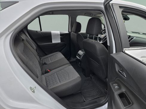 Used 2022 Chevrolet Equinox LT FWD image 17