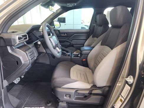 Certified 2025 Toyota Tacoma TRD Sport AWD/4WD image 16