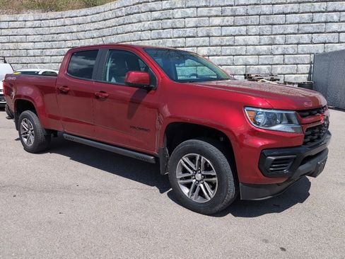 Used 2022 Chevrolet Colorado W/T w/ Custom Special Edition AWD/4WD image 8