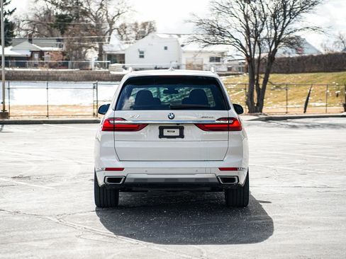 Used 2022 BMW X7 xDrive40i w/ Executive Package image 6