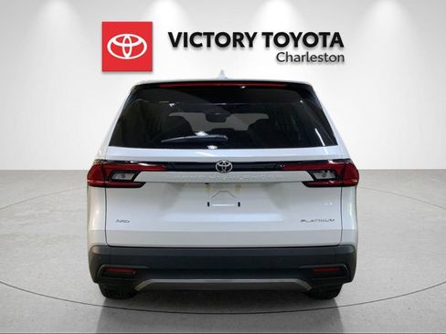 New 2026 Toyota Grand Highlander AWD image 4