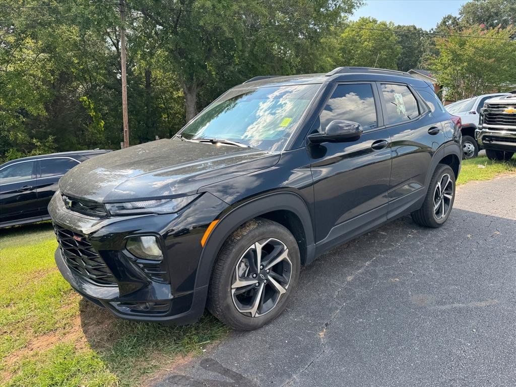 Used 2023 Chevrolet TrailBlazer RS w/ Convenience Package FWD image 9