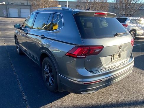Used 2023 Volkswagen Tiguan SE image 3