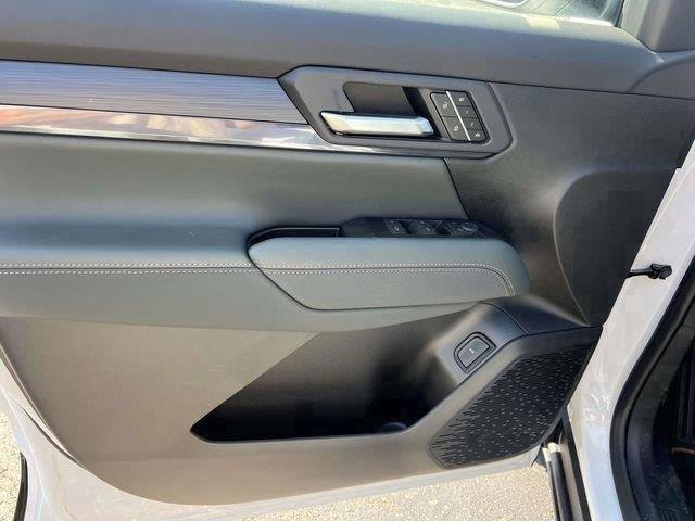 New 2027 GMC Terrain AT4 w/ Convenience Package III AWD/4WD image 13