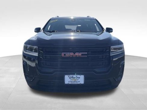 Used 2023 GMC Acadia SLE w/ Driver Convenience Package image 9