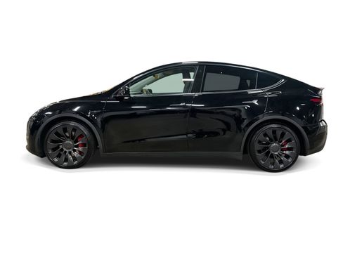 Certified 2022 Tesla Model Y Performance AWD/4WD image 3