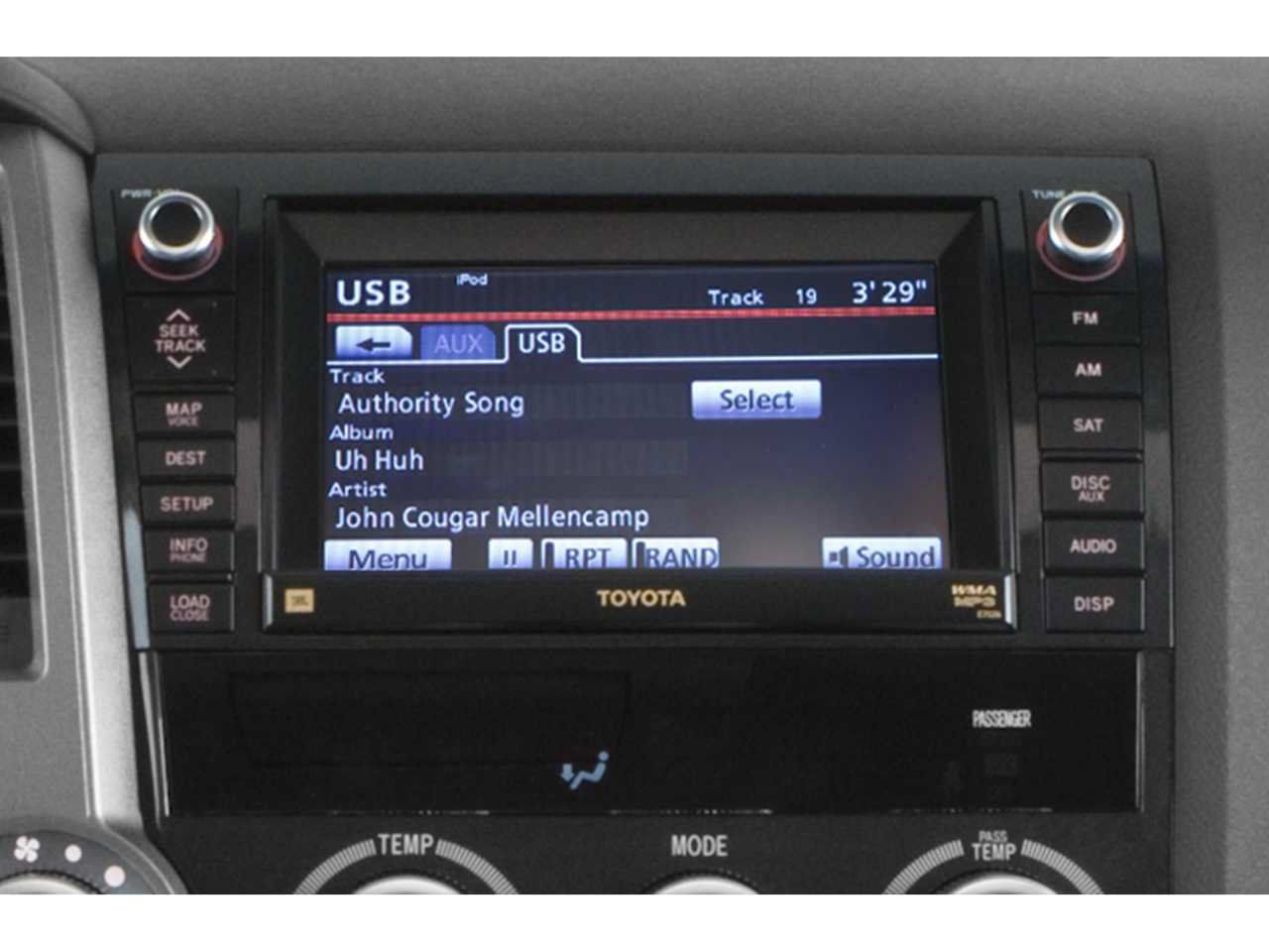 Used 2015 Toyota Sequoia Platinum AWD/4WD image 7