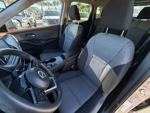 Certified 2023 Nissan Rogue SV image 11