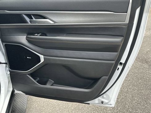 New 2026 Jeep Grand Wagoneer L 4WD image 16