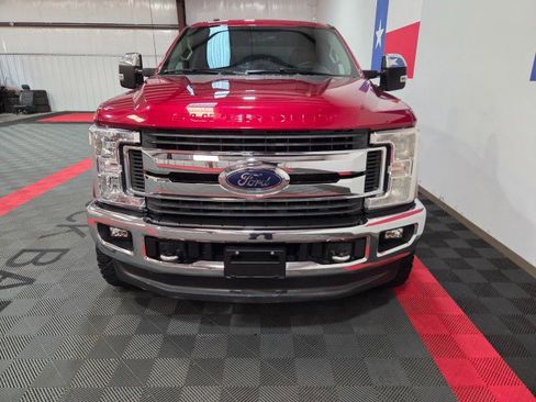 Used 2019 Ford F250 XLT w/ XLT Premium Package image 17