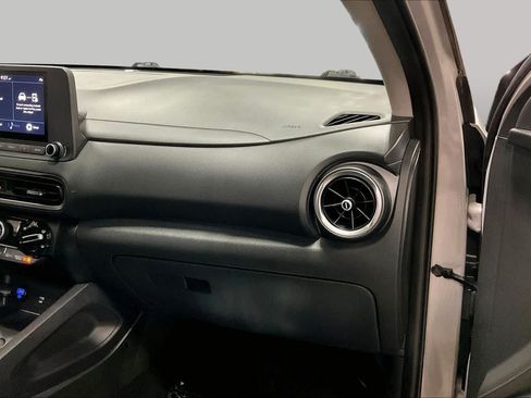 Used 2022 Hyundai Kona SEL AWD/4WD image 17