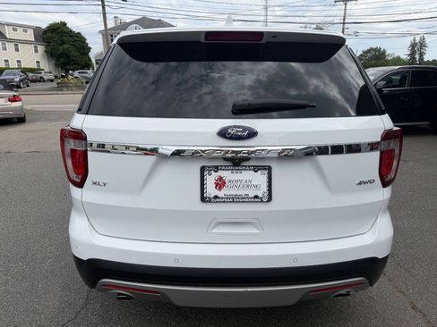 Used 2016 Ford Explorer XLT w/ Equipment Group 202A AWD/4WD image 6
