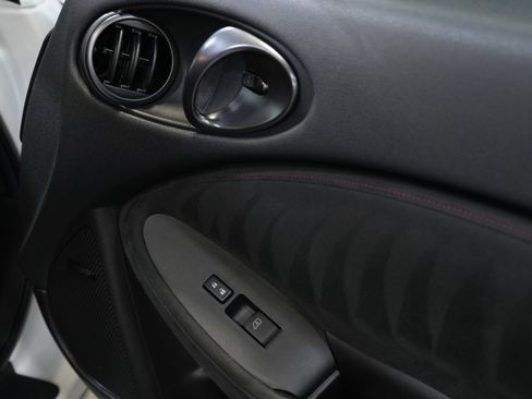 Used 2020 Nissan 370Z NISMO image 25