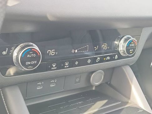 New 2026 Mitsubishi Outlander SE FWD image 33