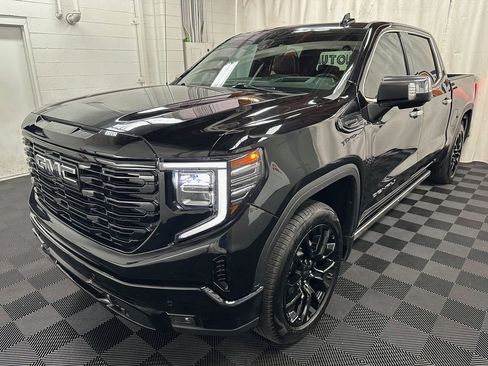 Used 2023 GMC Sierra 1500 Denali Ultimate AWD/4WD image 4