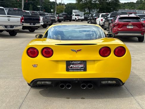Used 2008 Chevrolet Corvette Coupe w/ Preferred Equipment Group RWD image 14