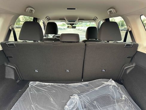 New 2026 Nissan Rogue SV w/ Cold Weather Package AWD/4WD image 16