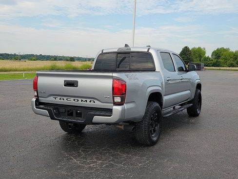 Used 2023 Toyota Tacoma SR AWD/4WD image 5