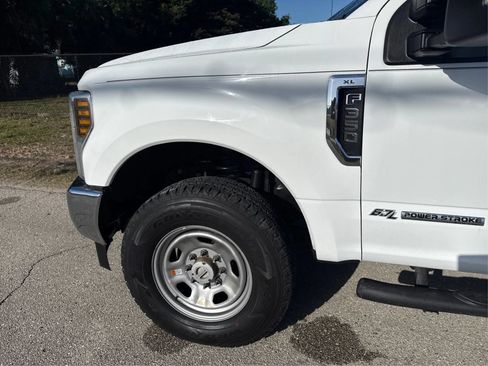 Used 2018 Ford F350 XL w/ Power Equipment Group AWD/4WD image 21