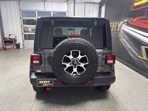 Used 2022 Jeep Wrangler Rubicon w/ Cold Weather Group AWD/4WD image 16