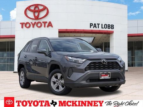 Used 2025 Toyota RAV4 XLE FWD image 1