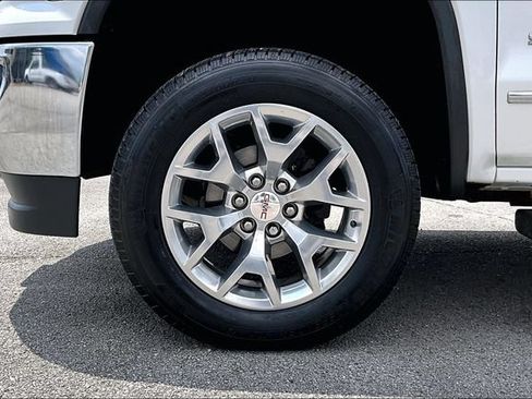 Used 2018 GMC Sierra 1500 SLT AWD/4WD image 31