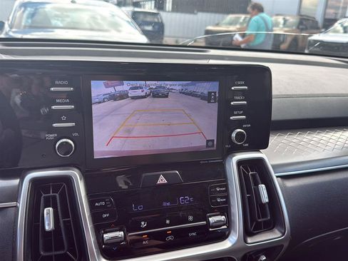 Used 2021 Kia Sorento S w/ Panoramic Sunroof Package FWD image 6