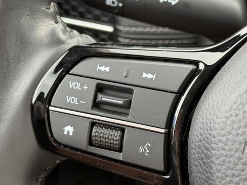Used 2024 Honda HR-V EX-L image 5