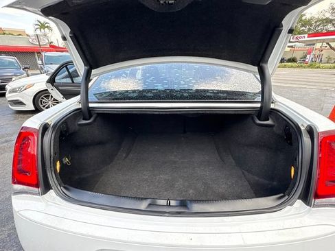 Used 2019 Chrysler 300 Touring w/ Sport Appearance Package RWD image 16