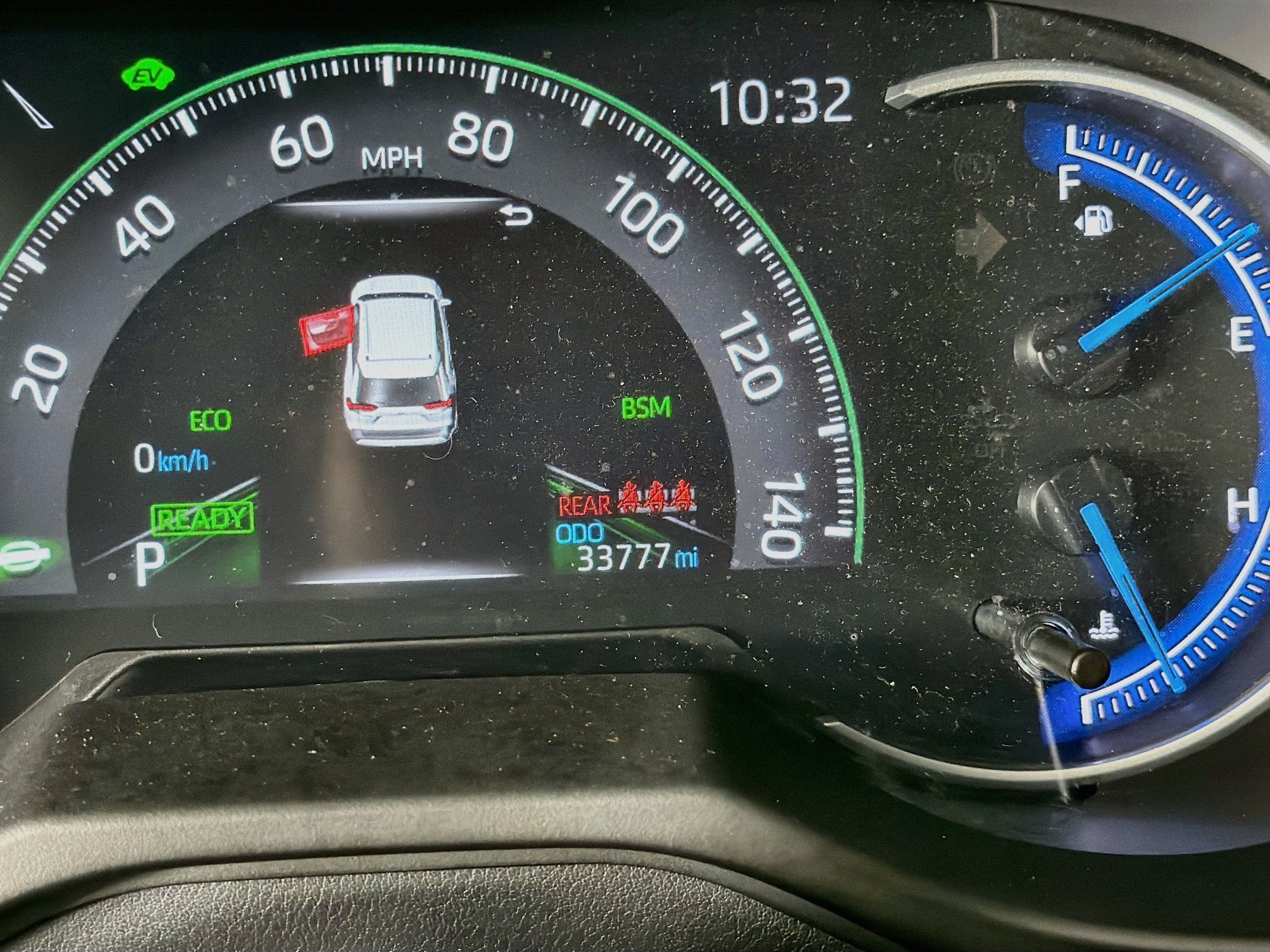 Used 2024 Toyota RAV4 LE AWD/4WD image 19