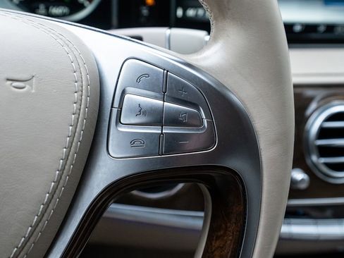 Used 2017 Mercedes-Benz S 550 Sedan image 17