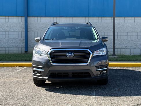 Used 2022 Subaru Ascent Limited image 2