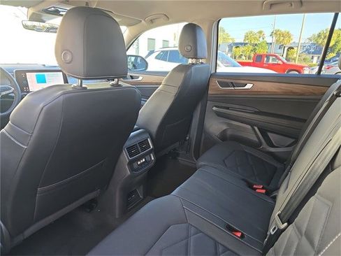 New 2026 Volkswagen Atlas SE image 12