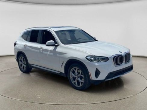 Used 2022 BMW X3 xDrive30i w/ Convenience Package AWD/4WD image 2