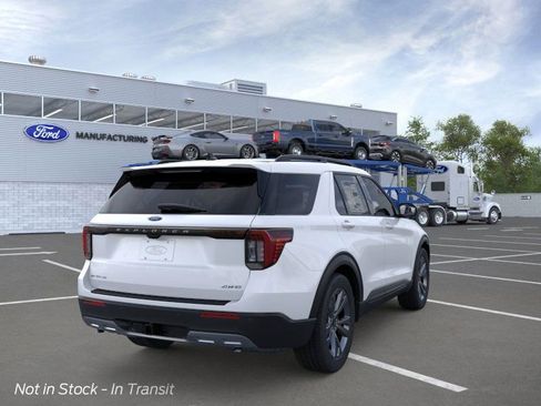 New 2026 Ford Explorer Active image 8