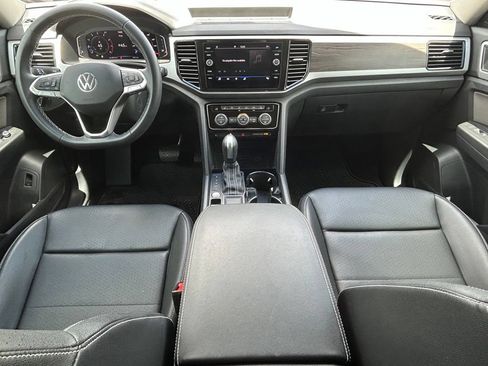 Certified 2023 Volkswagen Atlas SE FWD image 10