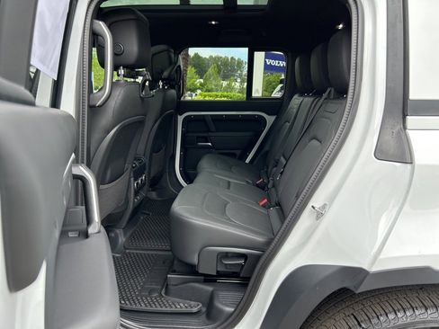 New 2025 Land Rover Defender 130 S image 5