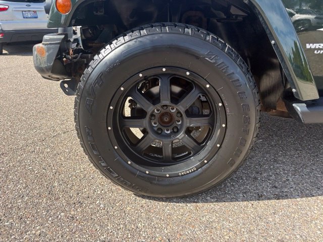 Used 2010 Jeep Wrangler Unlimited Sahara w/ Mopar Chrome Edition Group AWD/4WD image 10