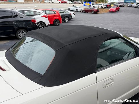 Used 2002 Ford Thunderbird image 14