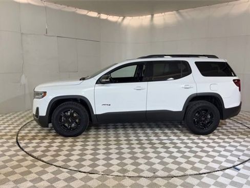 Used 2023 GMC Acadia AT4 image 5