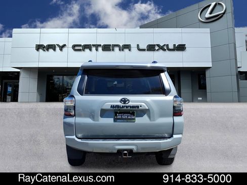 Used 2021 Toyota 4Runner Limited AWD/4WD image 5