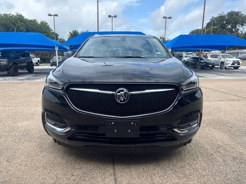 Used 2020 Buick Enclave Essence w/ Sport Touring Edition FWD image 2