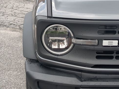 New 2025 Ford Bronco 4-Door image 8