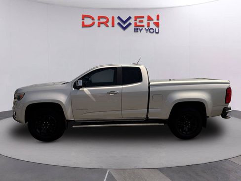 Used 2018 Chevrolet Colorado LT w/ LT Convenience Package RWD image 7